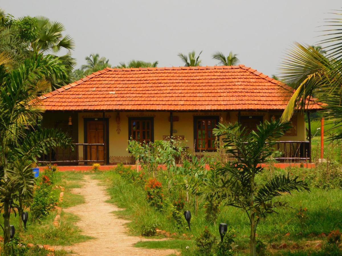 Отель Gram Bangla Retreat Калькутта Экстерьер фото