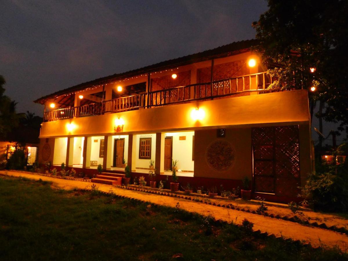 Отель Gram Bangla Retreat Калькутта Экстерьер фото