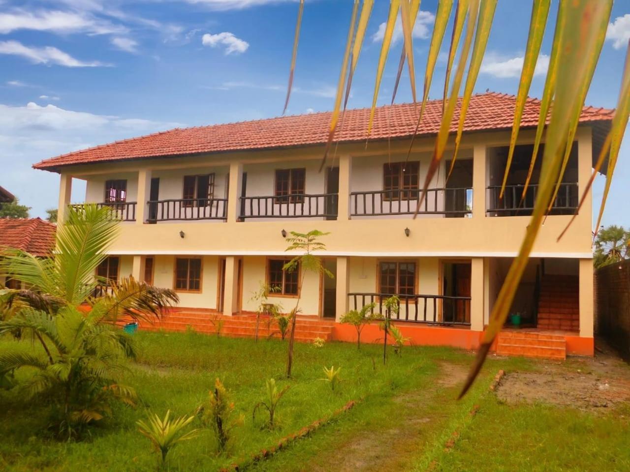 Отель Gram Bangla Retreat Калькутта Экстерьер фото