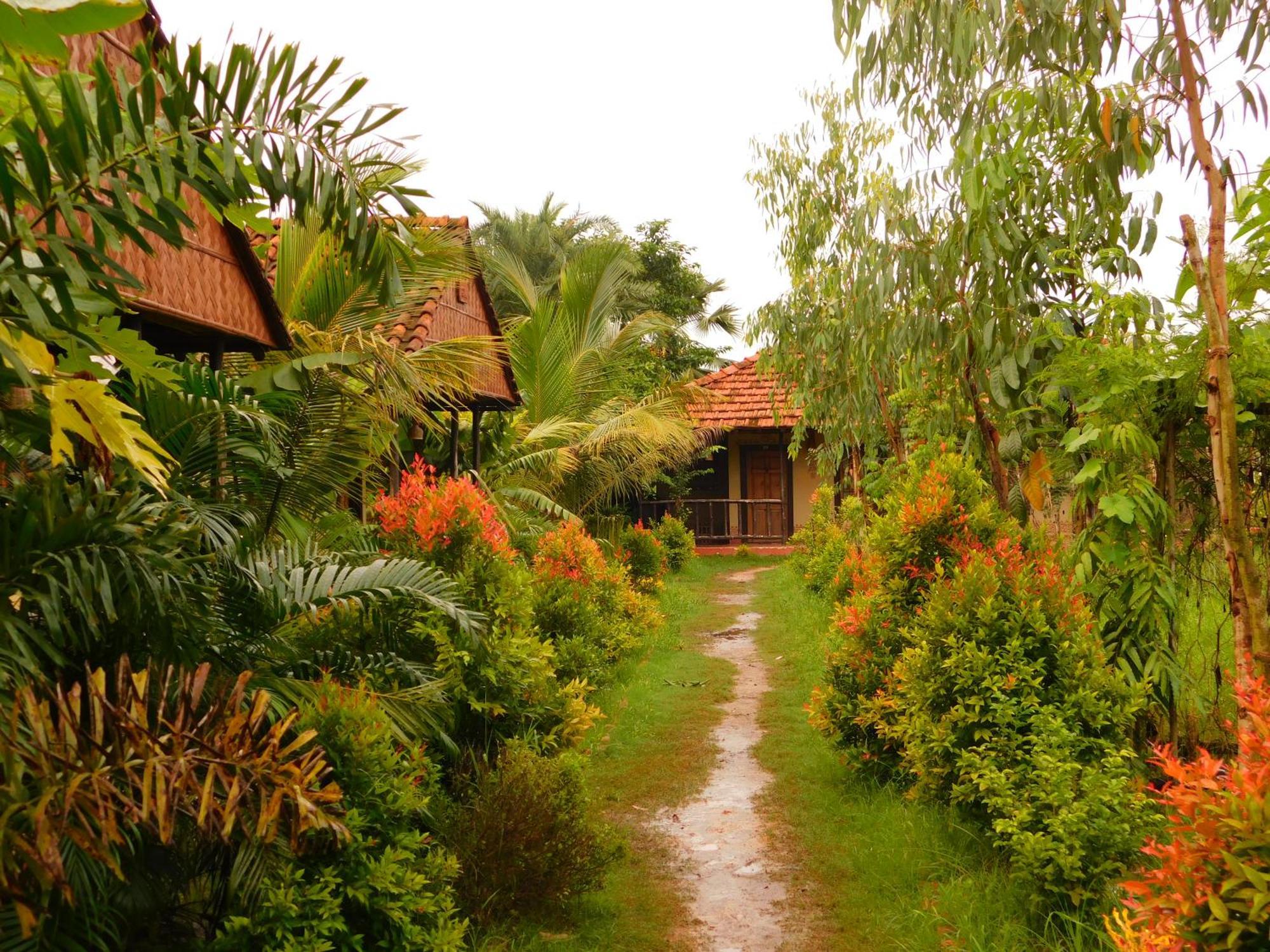 Отель Gram Bangla Retreat Калькутта Экстерьер фото